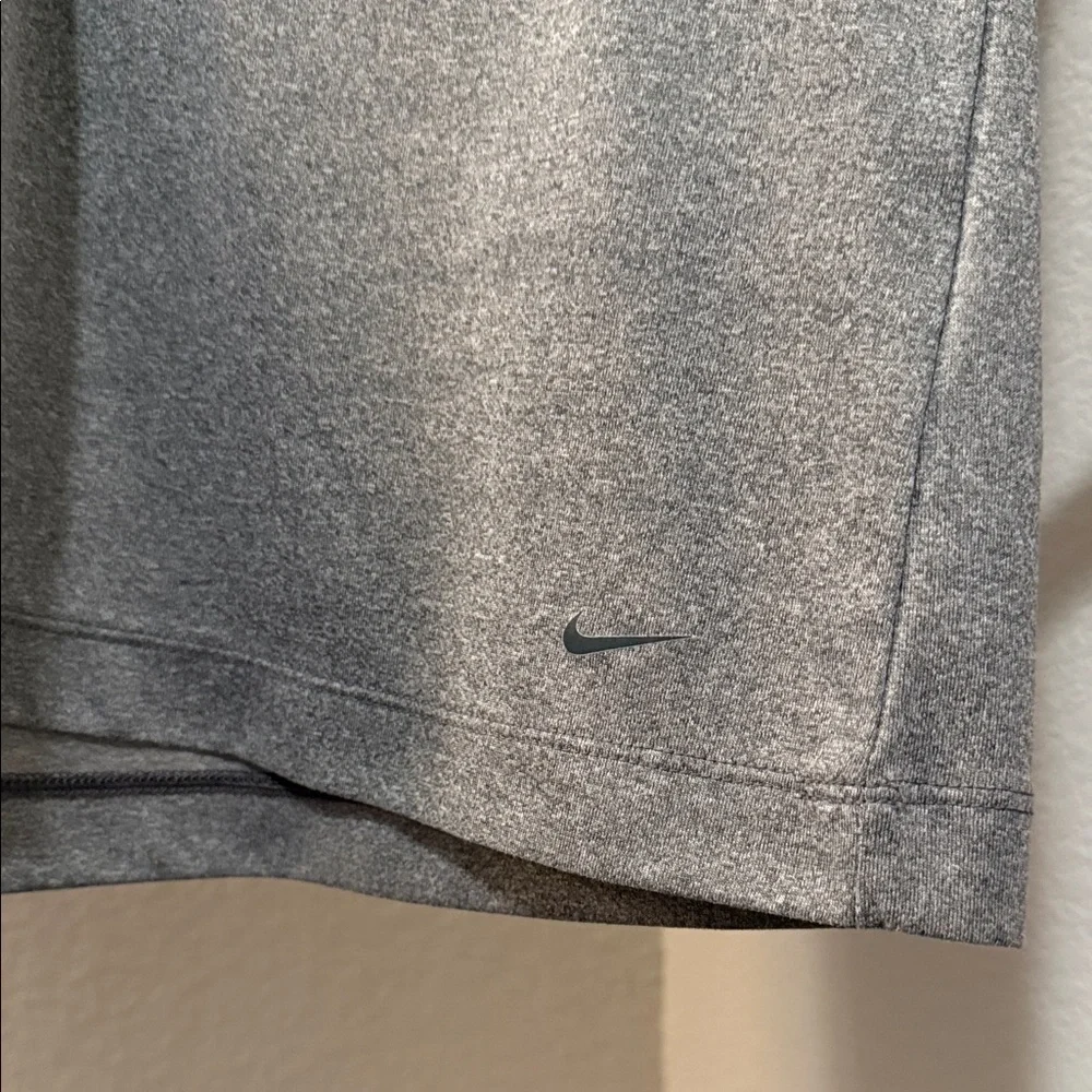Nike Dri-Fit Women’s Heather Gray Yokohama Tires Polo Shirt Size Large